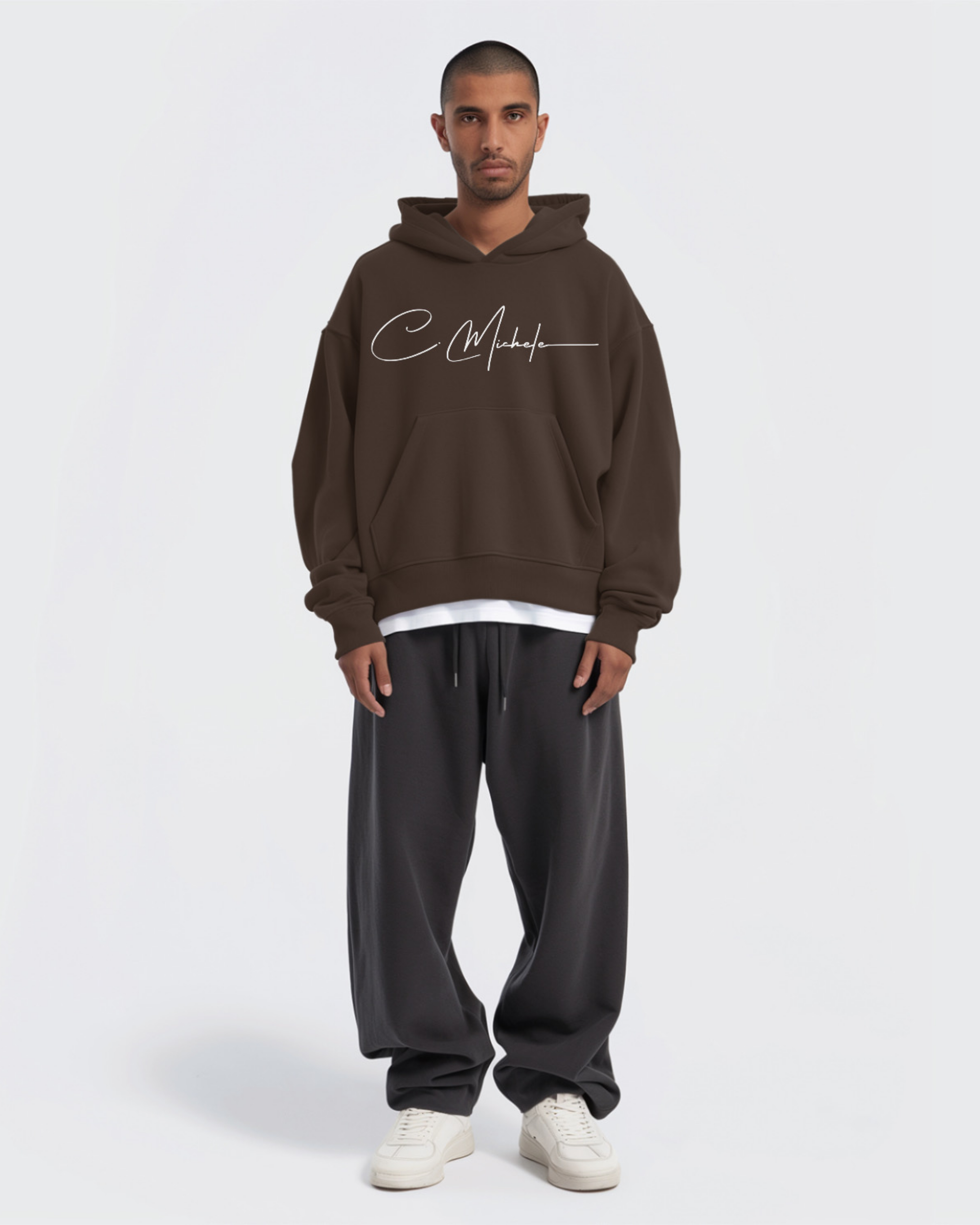 HOODIES & SWEATSHIRTS